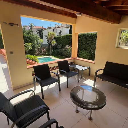 Cynthia - Piscine -